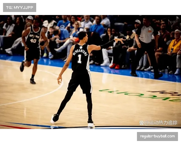 爵士终结马刺八连胜 克拉克森高效得分撕破防线